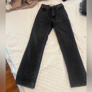 Abercrombie and Fitch Ultra High Rise 90s Straight Jean dark charcoal
